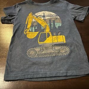 Boys size 6 Jumping Beans tee.